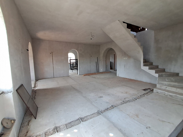 Дом 570 м²