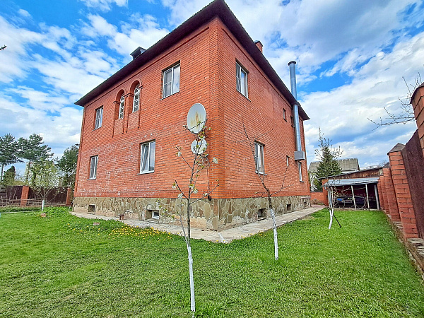 Дом 373.1 м²